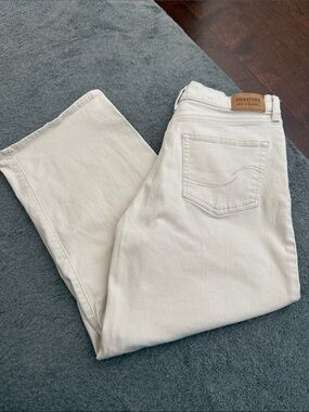Signature by Levi Strauss Cream Ankle-Length Cropped Jeans